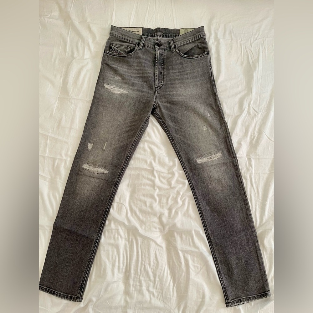 Diesel D-EETAR 0890F Tapered Stretch Jeans W32 L34